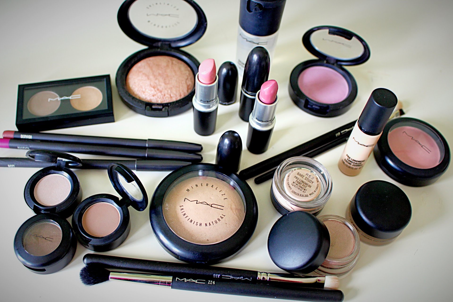Fantastic Tips For Buying Compact And Loose Powder